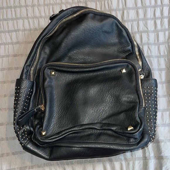 Backpack - Picture 1 of 4